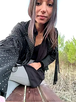  MiaQueen  online show from 12, 11, 2025