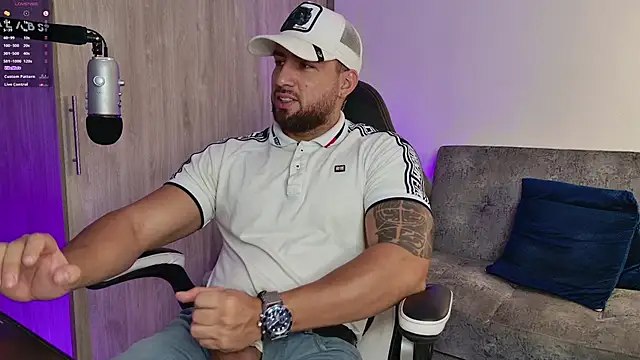 Snapshot of mr_david_cox chatting on 20, 2, 2025 mr david cox online show from 20, 2, 2025