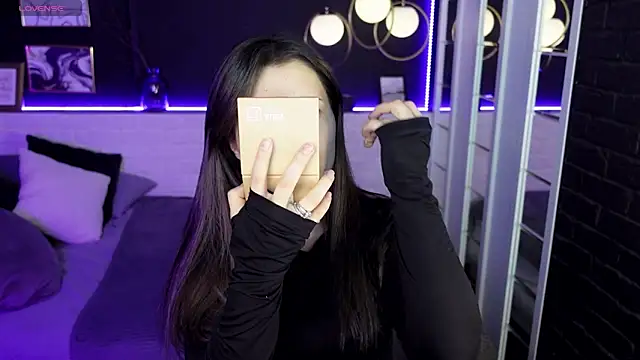 KylieMellow online show from 29, 1, 2025