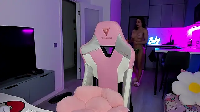 wow lovie online show from 18, 3, 2026