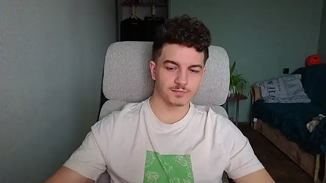 Remy Miles online show from 1, 12, 2025