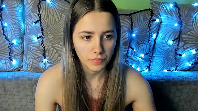 Snapshot of MaggieCake chatting on 25, 1, 2025 MaggieCake online show from 25, 1, 2025