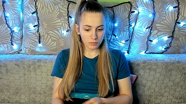 Snapshot of MaggieCake chatting on 26, 1, 2025 MaggieCake online show from 26, 1, 2025