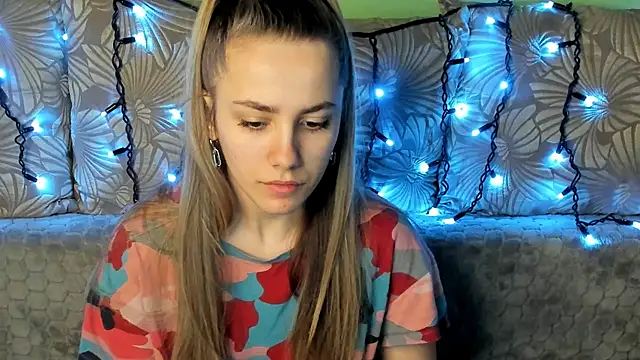 Snapshot of MaggieCake chatting on 31, 1, 2025 MaggieCake online show from 31, 1, 2025