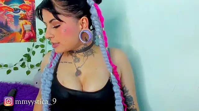 Rainnbow  online show from 1, 3, 2026