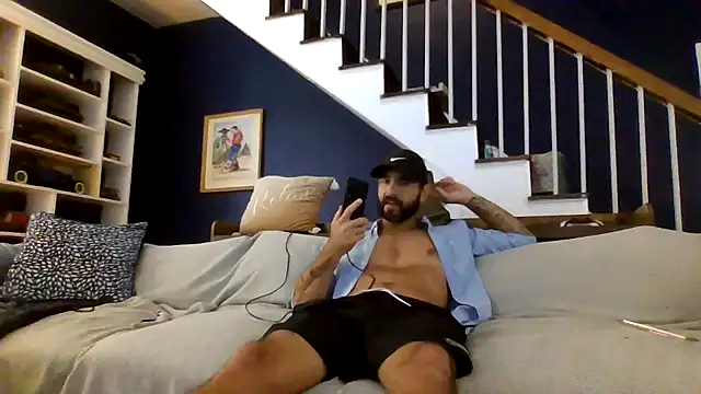 Snapshot of Itzmeebaby chatting on 10, 10, 2025 Itzmeebaby online show from 10, 10, 2025