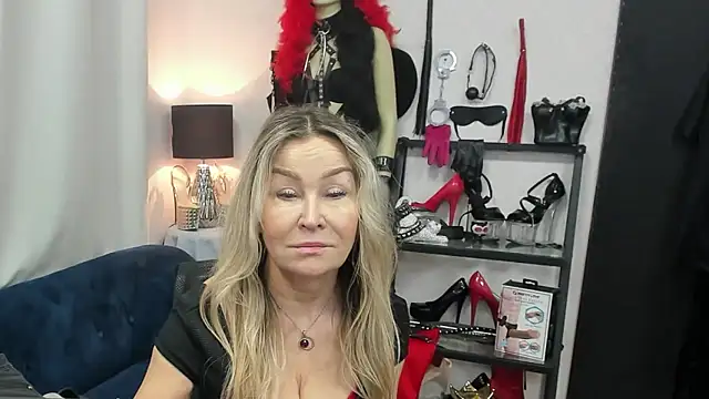 crystaLUX online show from 8, 1, 2026