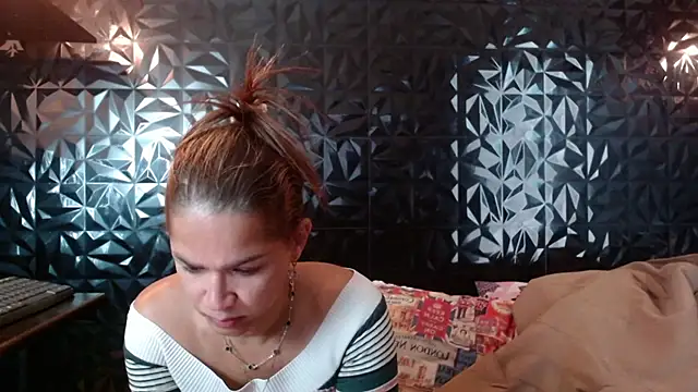 PINK  LOLA1 online show from 27, 2, 2026