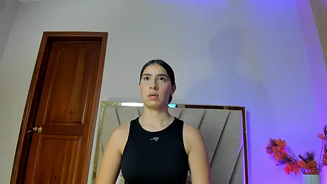 Snapshot of Christy_Sea chatting on 6, 11, 2025 Christy Sea online show from 6, 11, 2025