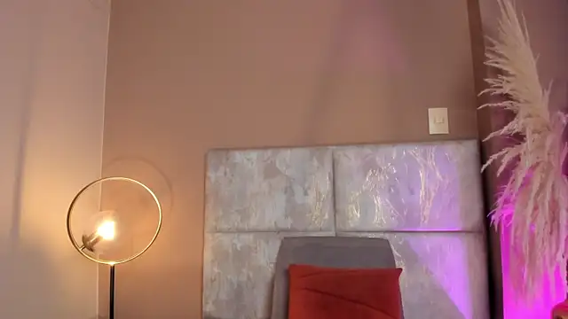 Snapshot of Christy_Sea chatting on 12, 11, 2025 Christy Sea online show from 12, 11, 2025