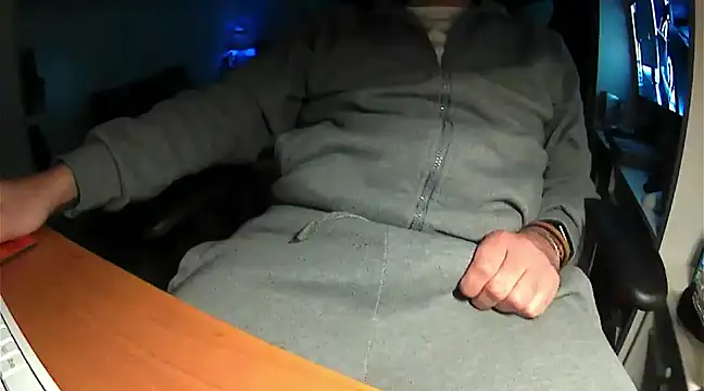 Snapshot of DoubleMassiveT chatting on 20, 2, 2025 DoubleMassiveT online show from 20, 2, 2025