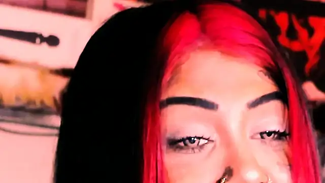 Snapshot of indian_dreamgirl chatting on 8, 11, 2025 indian dreamgirl online show from 8, 11, 2025