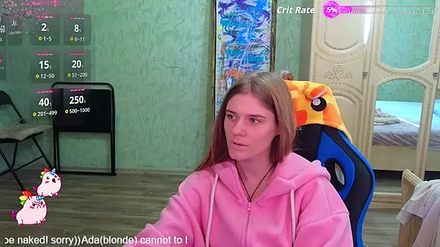 Snapshot of DanaMartina chatting on 23, 10, 2025 DanaMartina online show from 23, 10, 2025