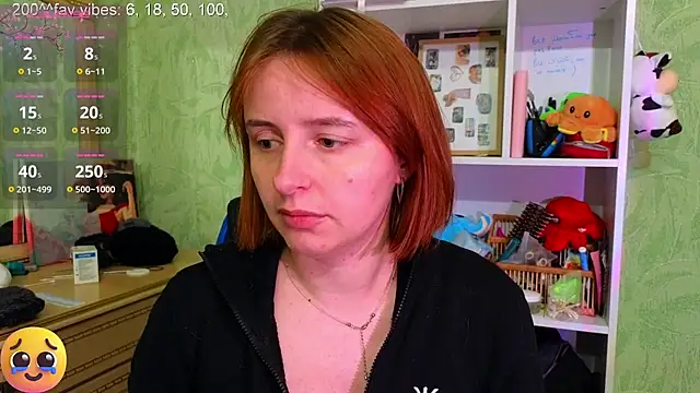 Snapshot of DanaMartina chatting on 13, 11, 2025 DanaMartina online show from 13, 11, 2025