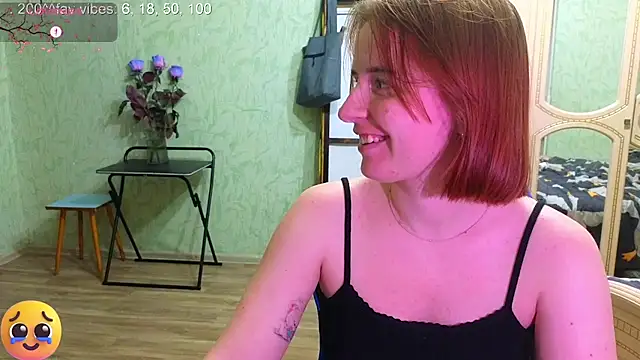 Snapshot of DanaMartina chatting on 19, 11, 2025 DanaMartina online show from 19, 11, 2025