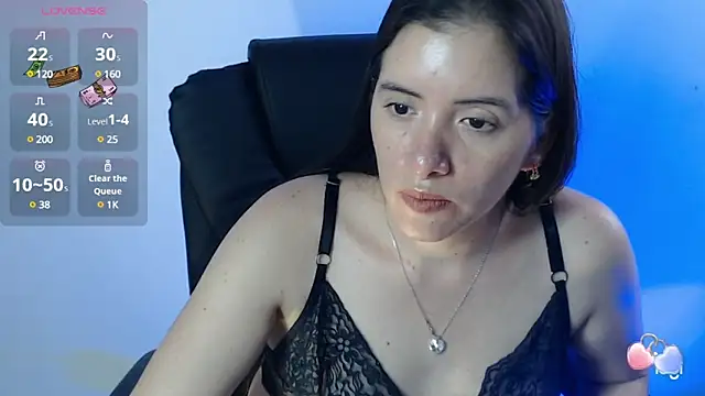 spicey latina online show from 7, 3, 2025