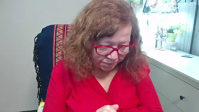 Snapshot of Adelewildx chatting on 15, 10, 2025 Adelewildx online show from 15, 10, 2025