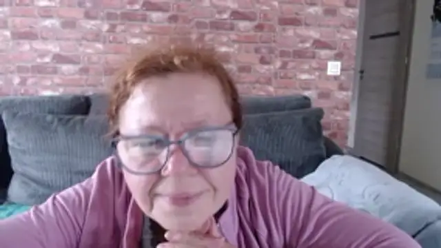 Snapshot of Adelewildx chatting on 17, 10, 2025 Adelewildx online show from 17, 10, 2025