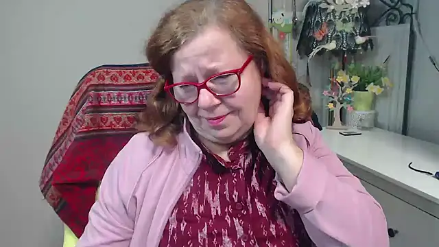 Snapshot of Adelewildx chatting on 5, 11, 2025 Adelewildx online show from 5, 11, 2025