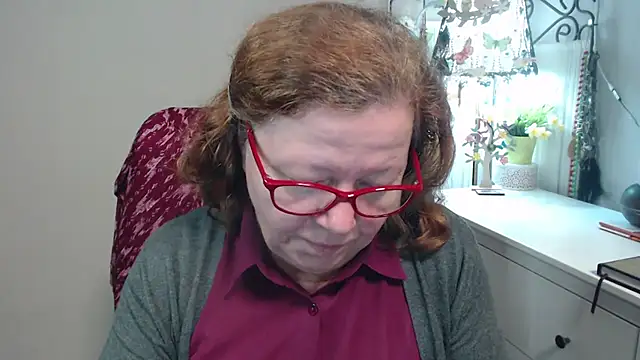 Snapshot of Adelewildx chatting on 6, 11, 2025 Adelewildx online show from 6, 11, 2025