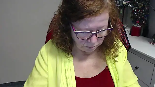 Adelewildx online show from 18, 12, 2025