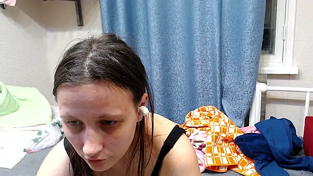 Snapshot of alisacucumber chatting on 8, 11, 2025 alisacucumber online show from 8, 11, 2025