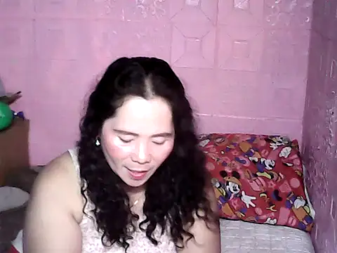 hotpusie 4u online show from 15, 9, 2025