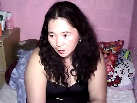 hotpusie 4u online show from 3, 10, 2025