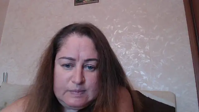 Snapshot of Amy_August chatting on 13, 10, 2025 Amy August online show from 13, 10, 2025