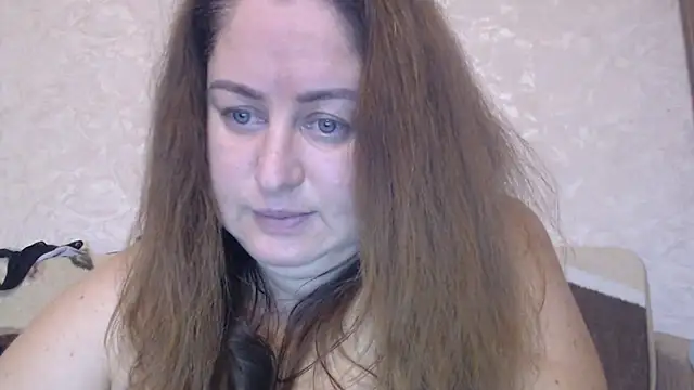 Snapshot of Amy_August chatting on 25, 10, 2025 Amy August online show from 25, 10, 2025