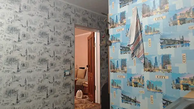 Snapshot of Amy_August chatting on 14, 11, 2025 Amy August online show from 14, 11, 2025