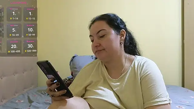 BBW MILF 4U online show from 7, 2, 2025