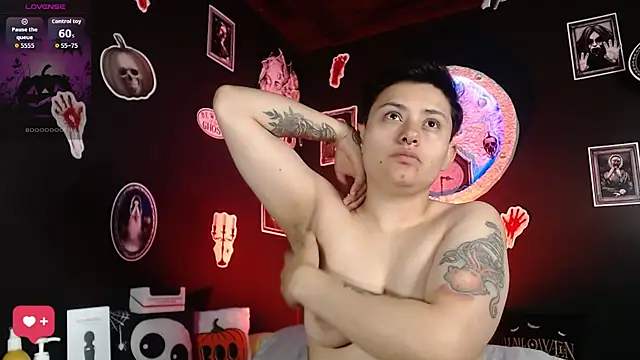 Snapshot of girl_intense444 chatting on 22, 10, 2025 girl intense444 online show from 22, 10, 2025