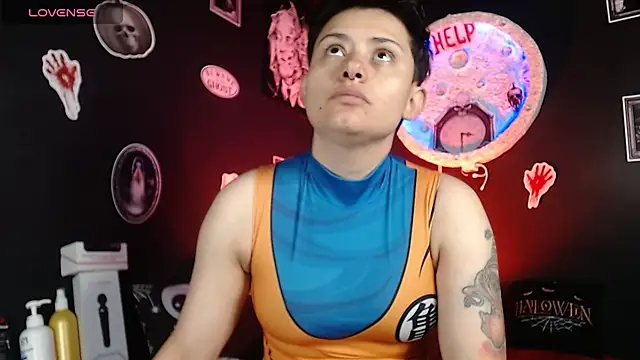 Snapshot of girl_intense444 chatting on 23, 10, 2025 girl intense444 online show from 23, 10, 2025