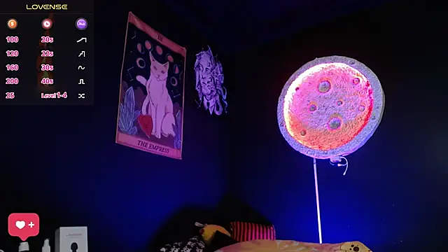 Snapshot of girl_intense444 chatting on 14, 11, 2025 girl intense444 online show from 14, 11, 2025