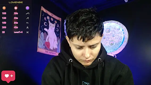 Snapshot of girl_intense444 chatting on 24, 11, 2025 girl intense444 online show from 24, 11, 2025