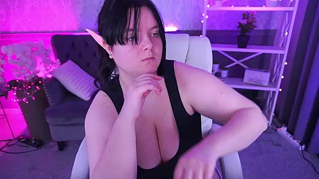 Snapshot of LittleShyy chatting on 11, 3, 2026 LittleShyy online show from 11, 3, 2026