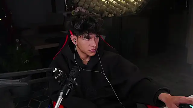 amateur bigcock1 online show from 16, 11, 2025