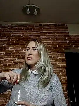  Horny milf  online show from 31, 1, 2025