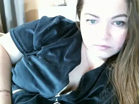 Snapshot of cute__cherry chatting on 7, 2, 2025 cute  cherry online show from 7, 2, 2025