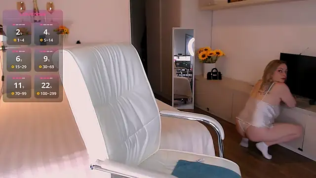 Tilly Eliot online show from 5, 10, 2025