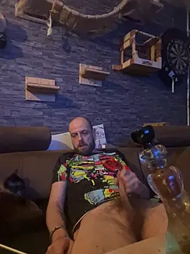 kissfreak85 online show from 11, 1, 2025