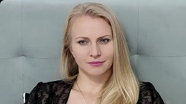 Snapshot of K__Adrienne chatting on 13, 10, 2025 K Adrienne online show from 13, 10, 2025