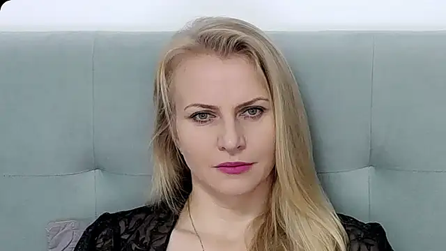 Snapshot of K__Adrienne chatting on 21, 11, 2025 K Adrienne online show from 21, 11, 2025