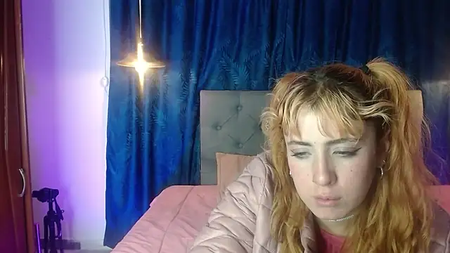 sarah lovesu online show from 23, 10, 2025