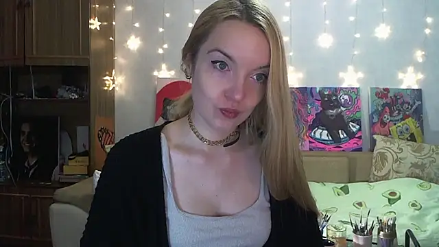 Snapshot of SecretSophia chatting on 4, 12, 2024 SecretSophia online show from 4, 12, 2024