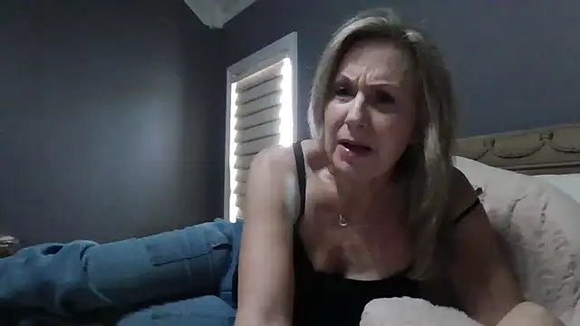 Lisaisluscious online show from 17, 10, 2025