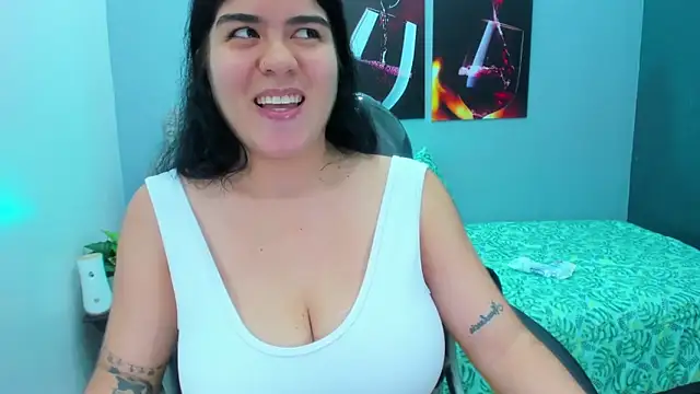 pearl weet online show from 22, 2, 2025