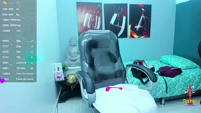 pearl weet online show from 6, 3, 2025