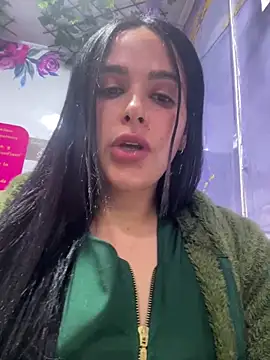 Snapshot of cristalbaby2 chatting on 9, 10, 2025 cristalbaby2 online show from 9, 10, 2025